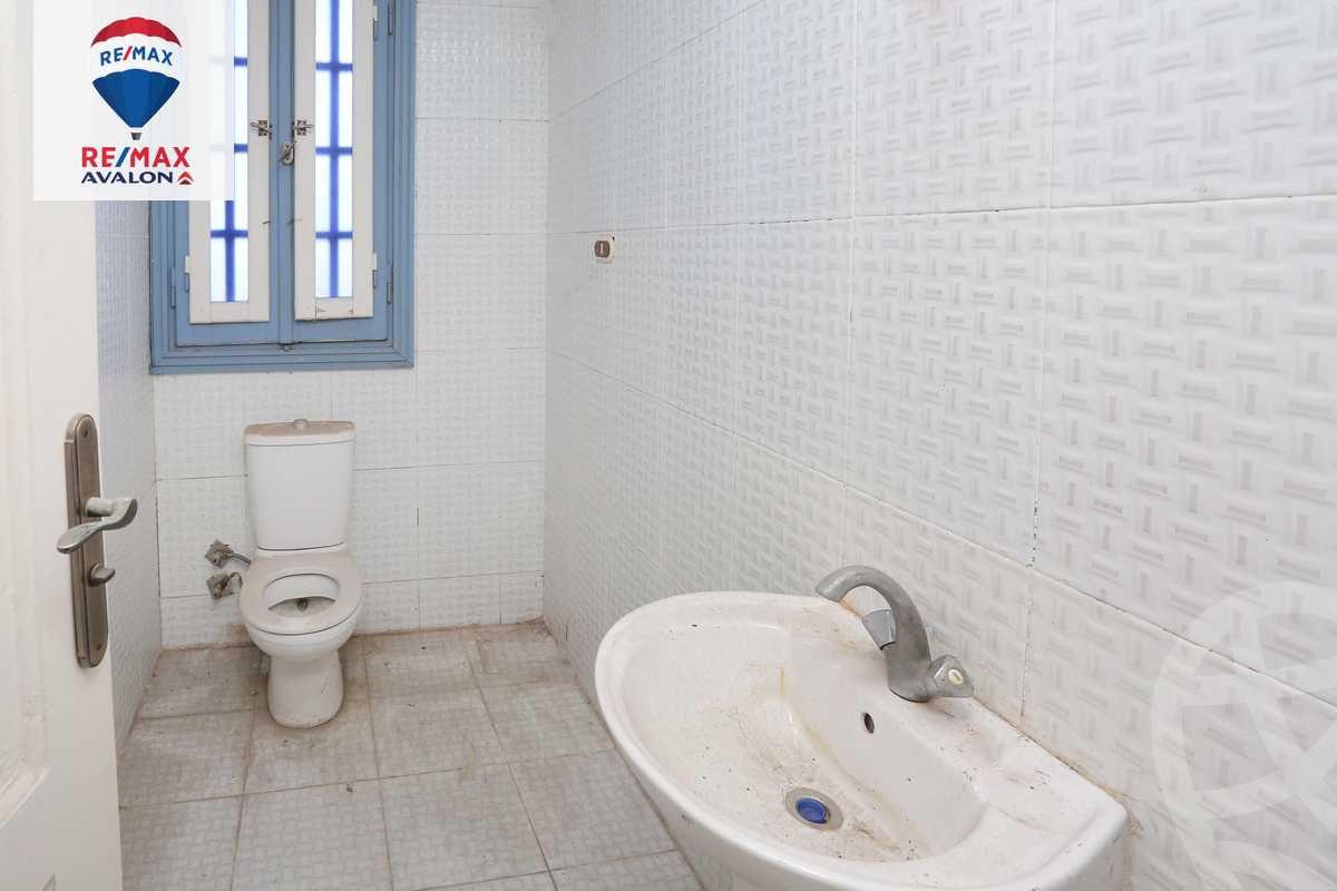 https://aqarmap.com.eg/en/listing/4018820-for-rent-alexandria-mansheya-othman-abaza-st