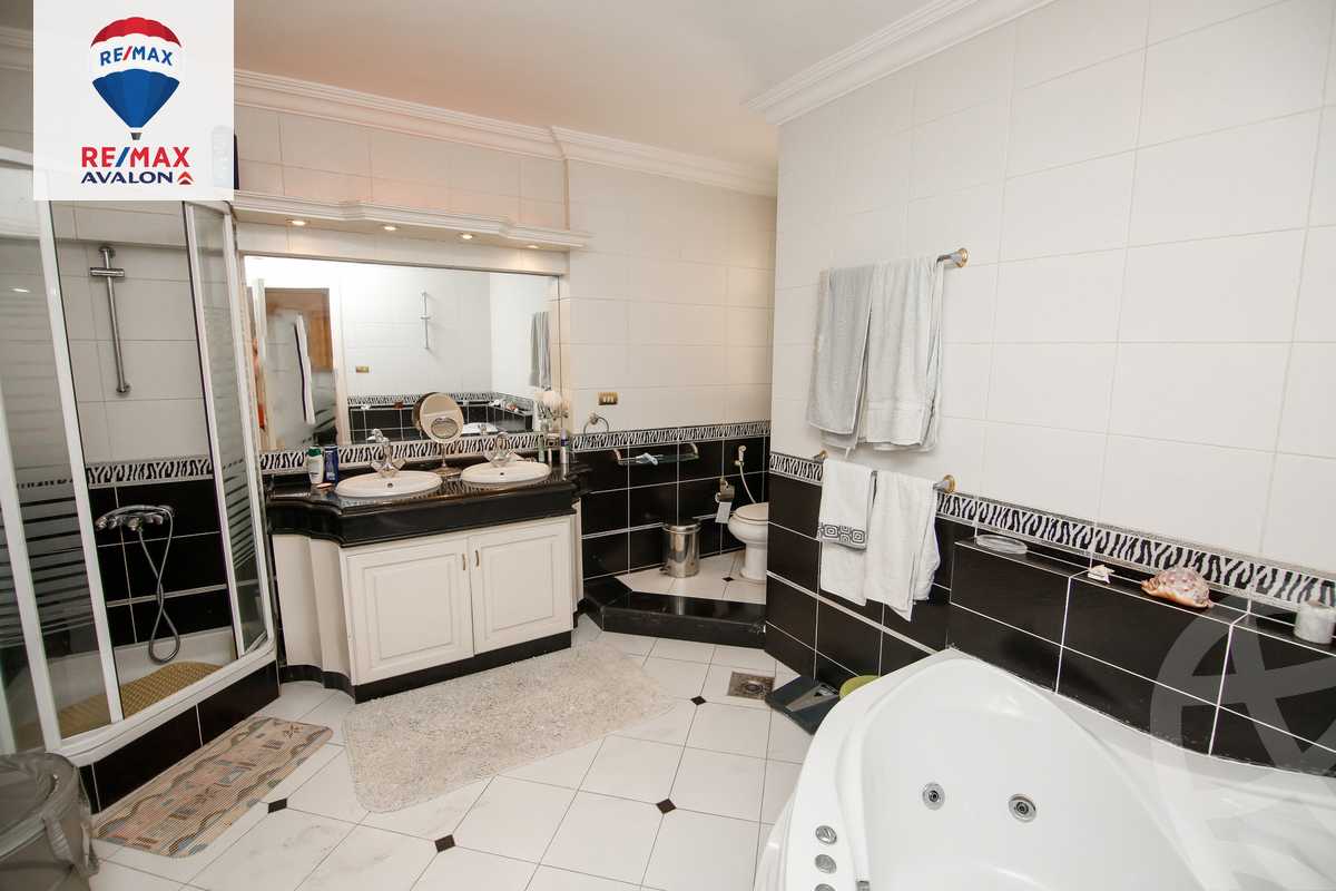 https://aqarmap.com.eg/en/listing/4100373-for-sale-alexandria-roshdy-abdel-hamid-al-abdi-st