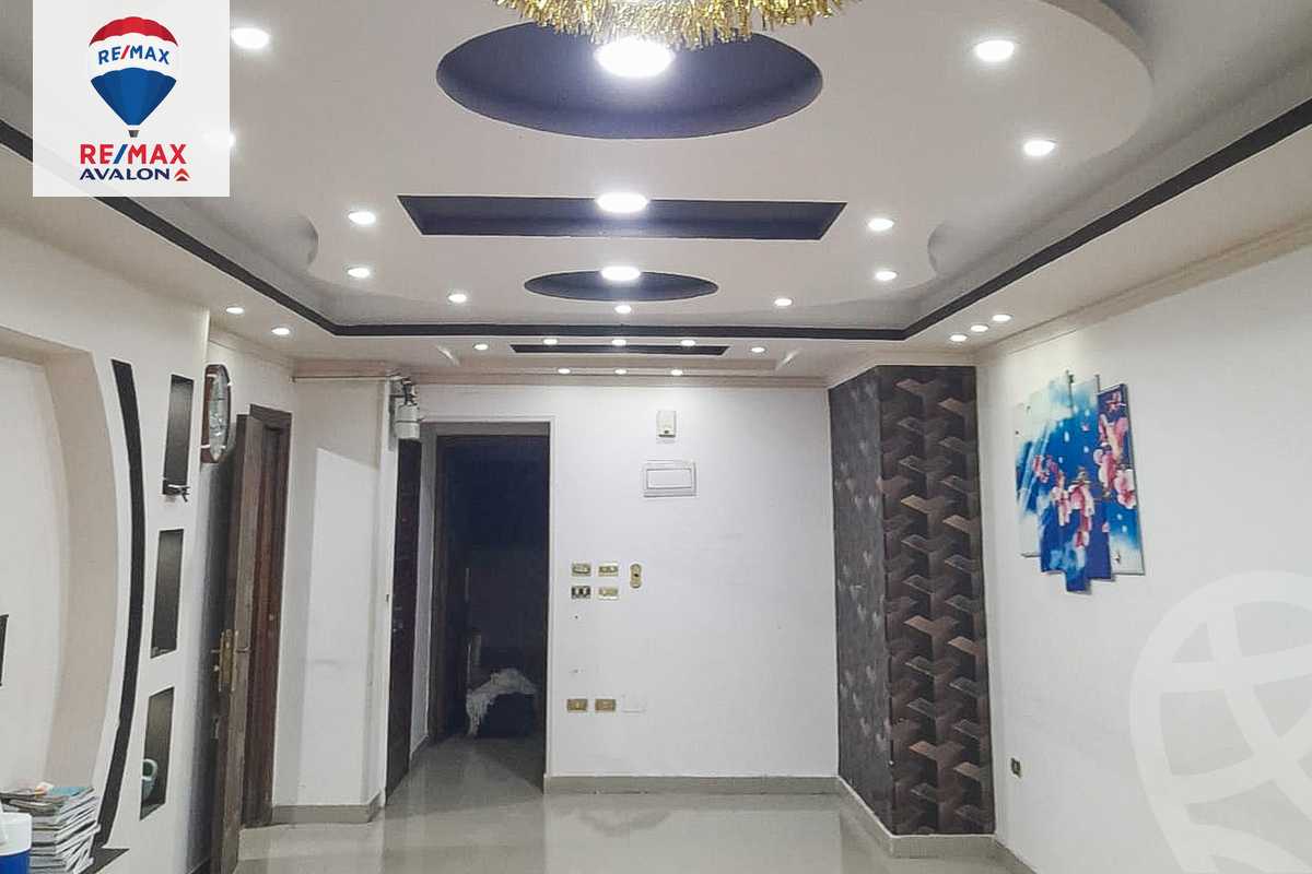 https://aqarmap.com.eg/ar/listing/4166044-for-rent-alexandria-lauran-el-gaish-rd