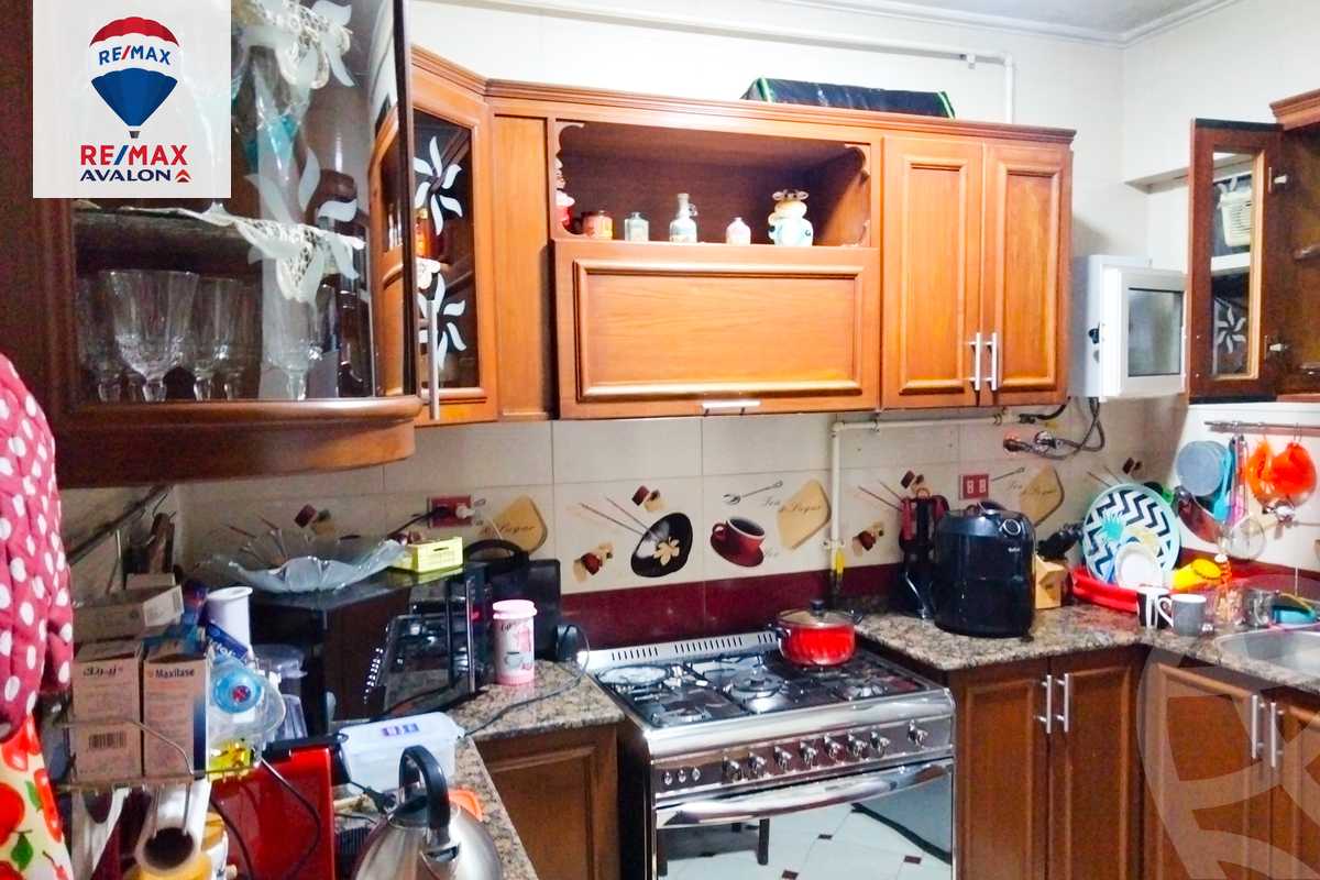 https://aqarmap.com.eg/ar/listing/4268317-for-sale-alexandria-moharram-bey-moharram-bek-st