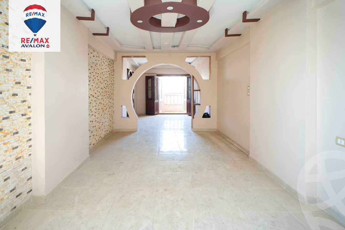 https://aqarmap.com.eg/ar/listing/4275948-for-rent-alexandria-lauran-mohammed-al-eqbal-st