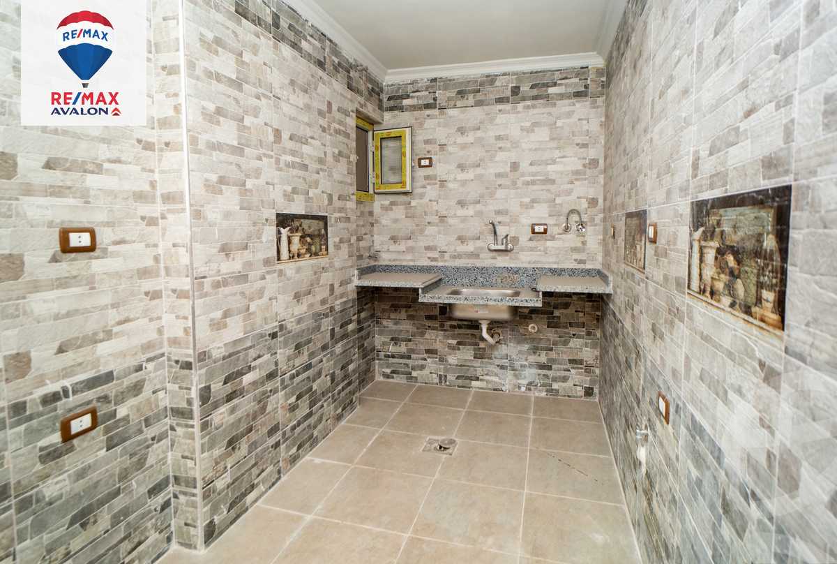 https://aqarmap.com.eg/ar/listing/4275948-for-rent-alexandria-lauran-mohammed-al-eqbal-st