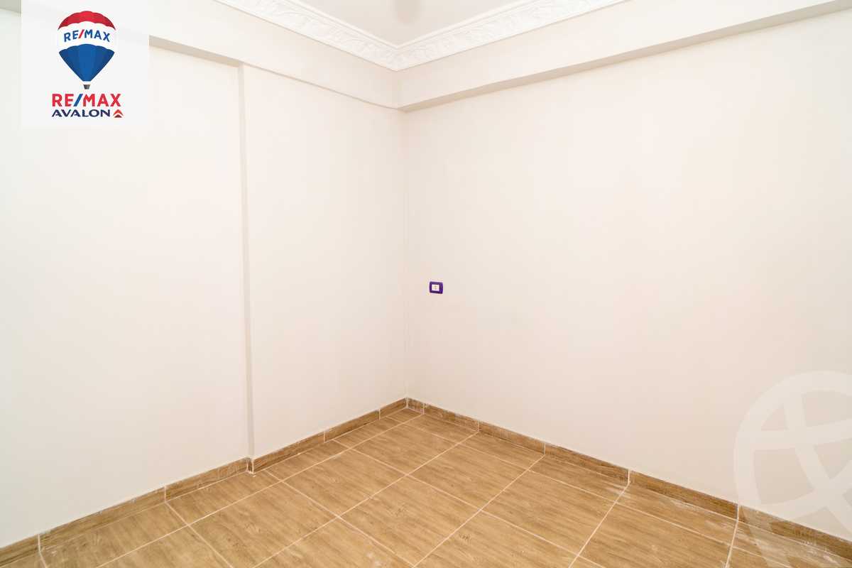 https://aqarmap.com.eg/ar/listing/4275948-for-rent-alexandria-lauran-mohammed-al-eqbal-st