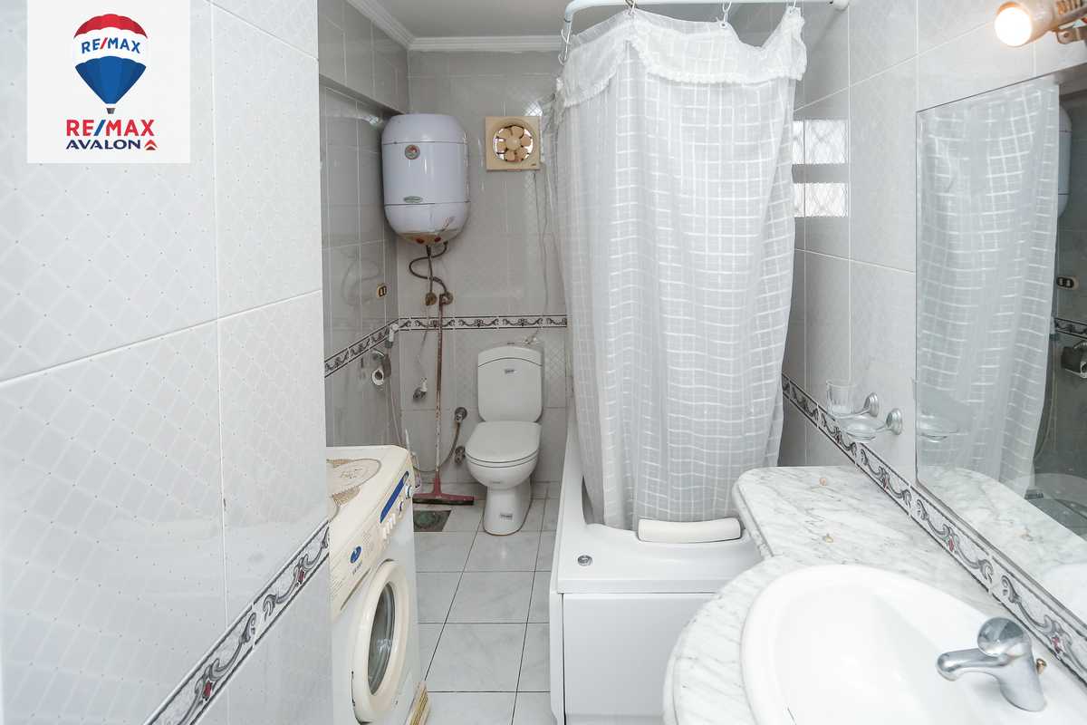 https://aqarmap.com.eg/ar/listing/4284632-for-sale-alexandria-zezenia-abd-el-salam-aref-st