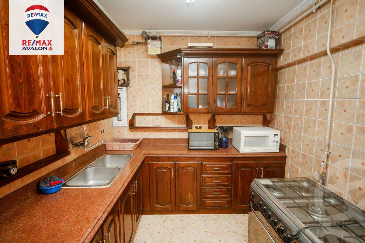 https://aqarmap.com.eg/ar/listing/4284632-for-sale-alexandria-zezenia-abd-el-salam-aref-st