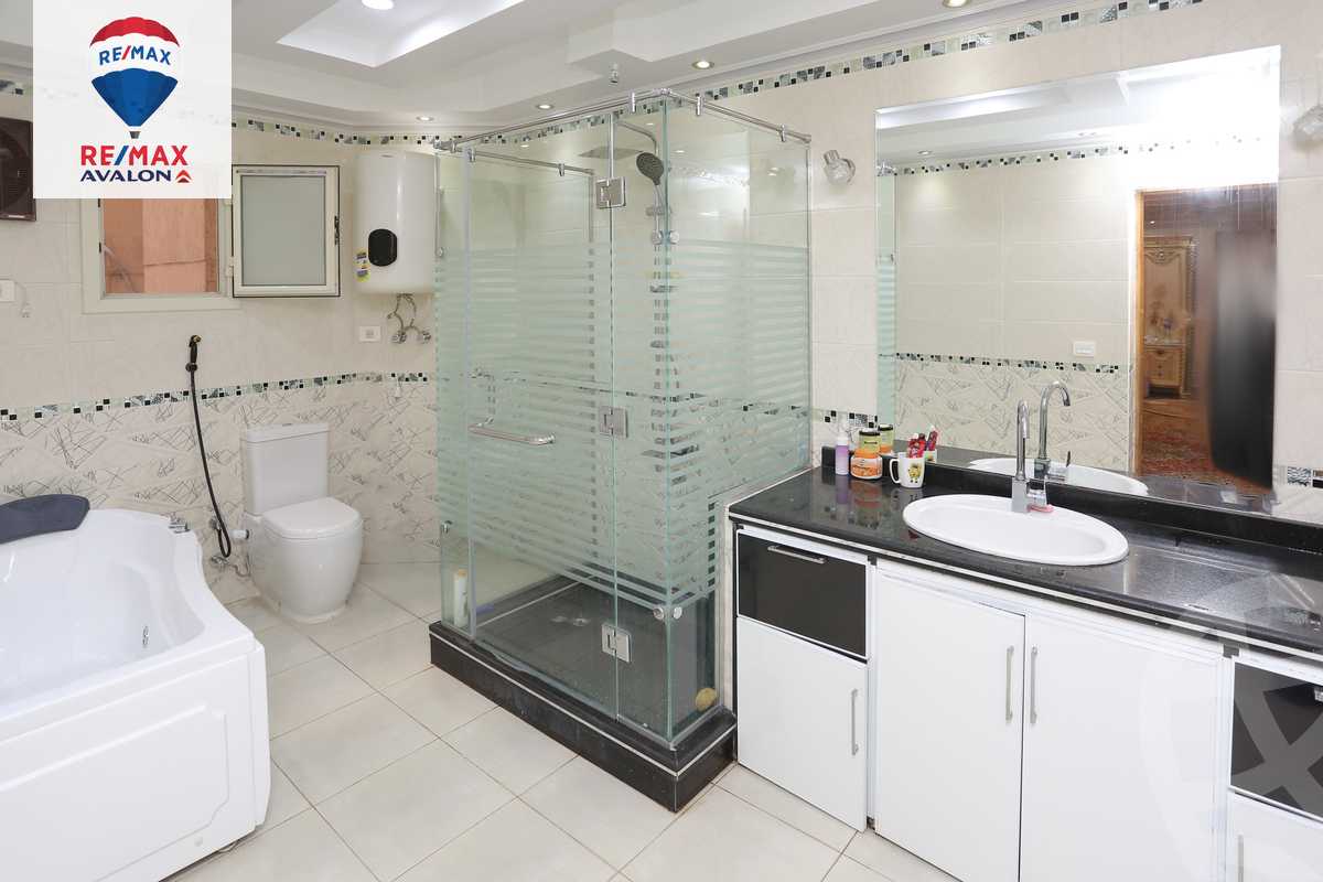 https://aqarmap.com.eg/en/listing/4309474-for-sale-alexandria-camp-cesar-el-gaish-rd