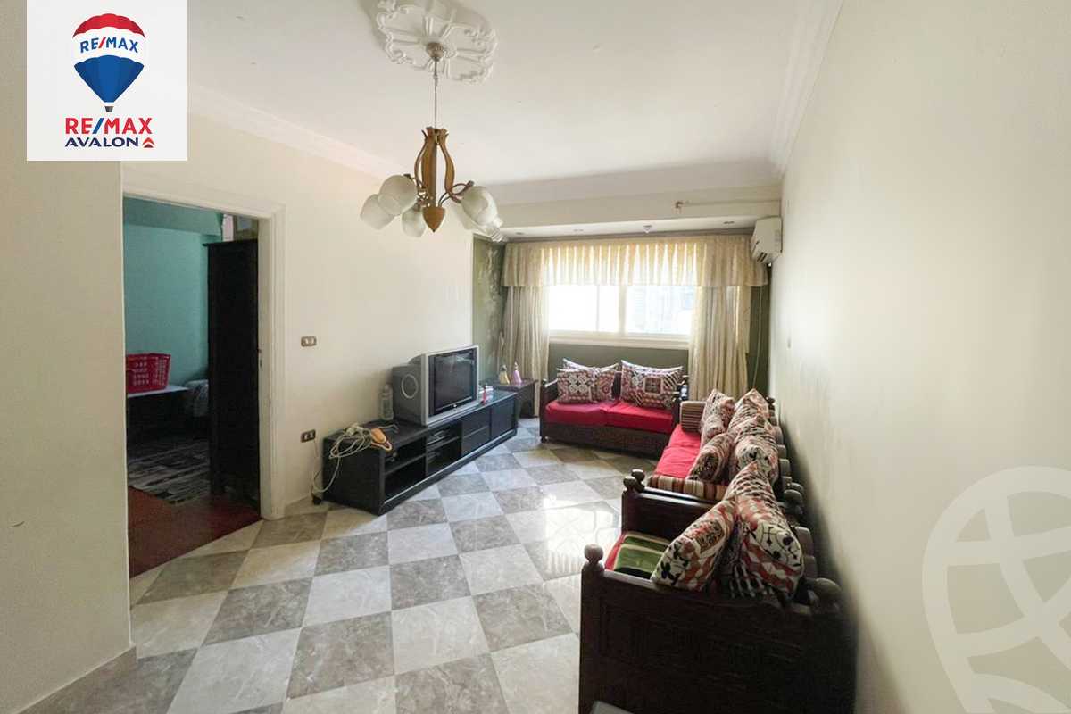 https://aqarmap.com.eg/en/listing/4309810-for-rent-alexandria-ganaklis-shr-mrtdy-bsh