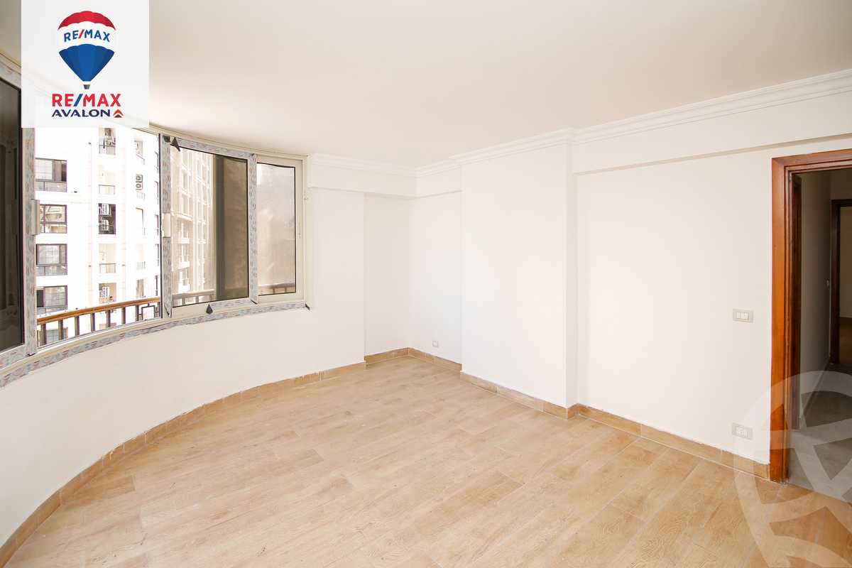 https://aqarmap.com.eg/en/listing/4334284-for-rent-alexandria-sn-styfnw-abd-el-salam-aref-st