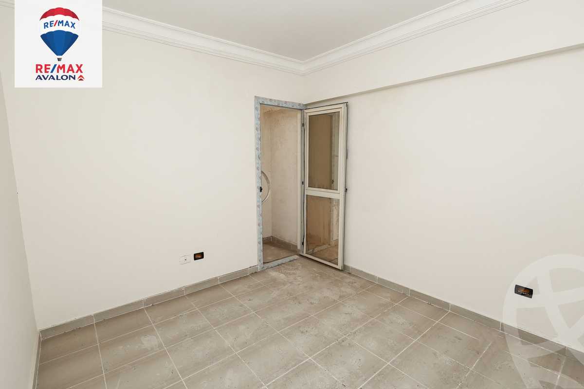 https://aqarmap.com.eg/en/listing/4344297-for-sale-alexandria-el-seyouf-mostafa-kamel-st
