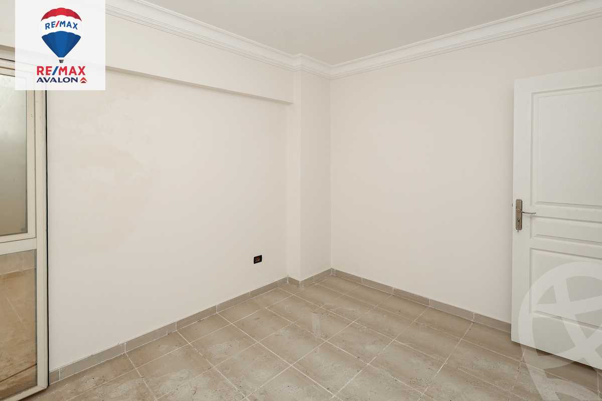 https://aqarmap.com.eg/en/listing/4344297-for-sale-alexandria-el-seyouf-mostafa-kamel-st