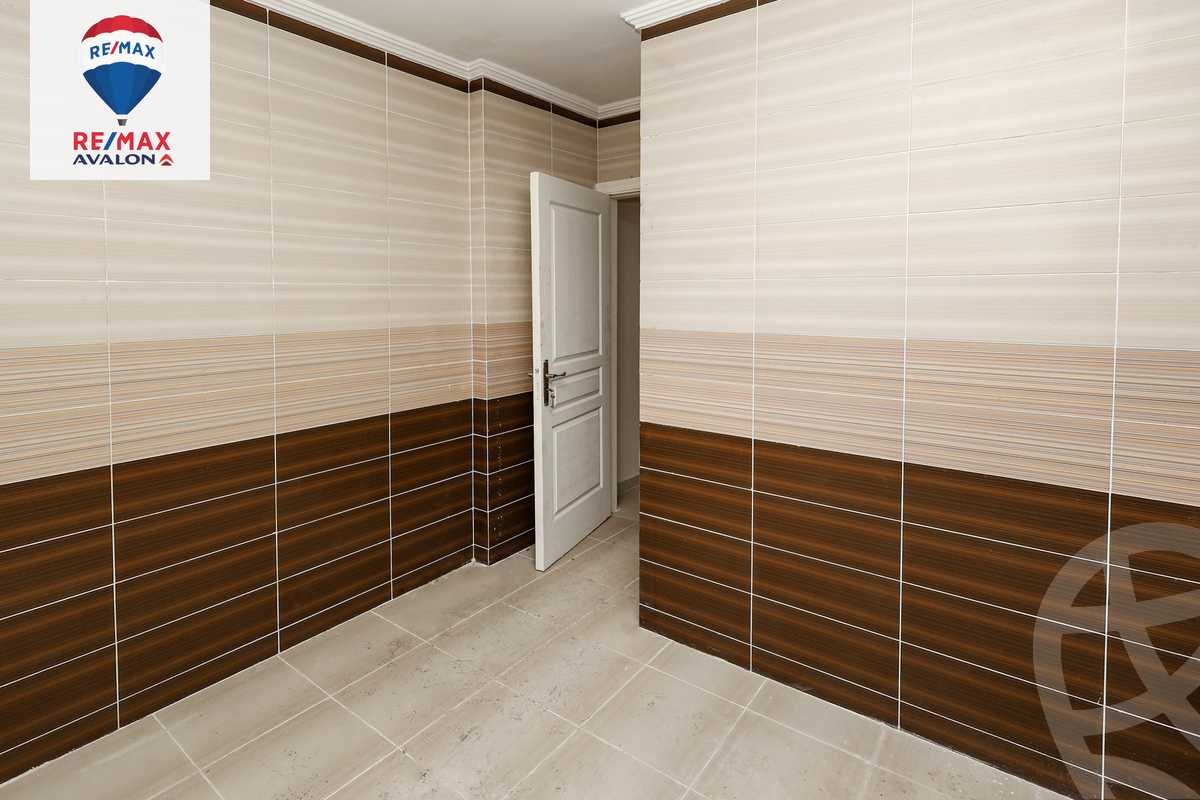 https://aqarmap.com.eg/en/listing/4344297-for-sale-alexandria-el-seyouf-mostafa-kamel-st