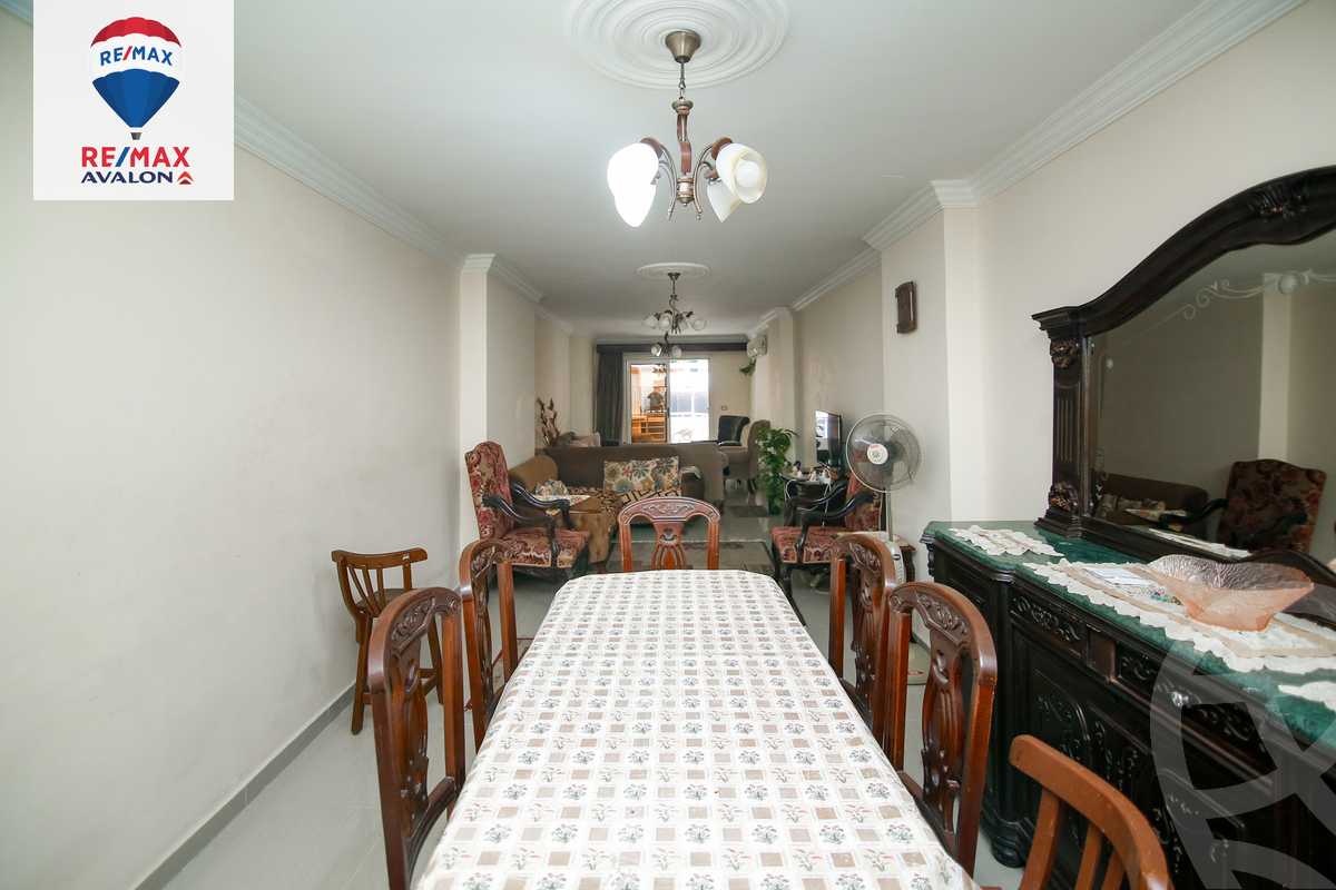 https://aqarmap.com.eg/ar/listing/4368105-for-sale-alexandria-moharram-bey-moharram-bek-st