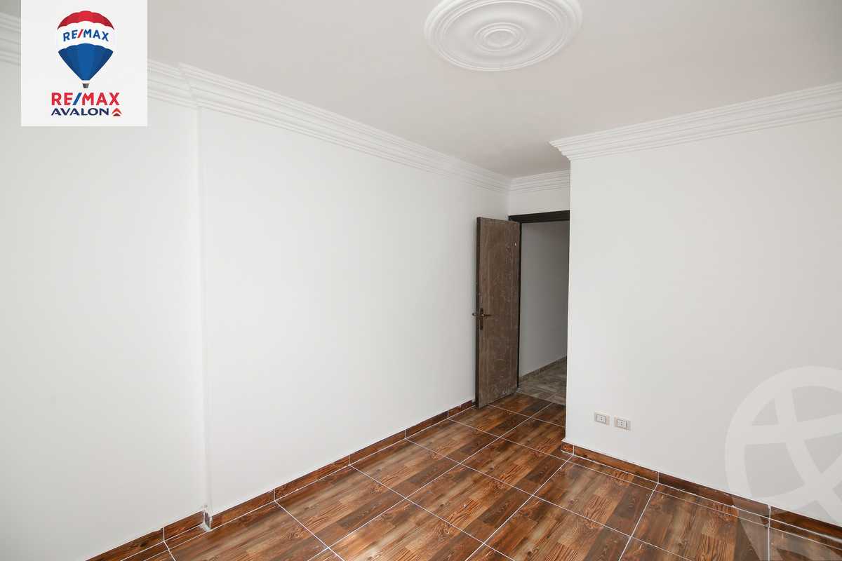 https://aqarmap.com.eg/en/listing/4376424-for-sale-alexandria-l-jmy-lbytsh-street-5-st