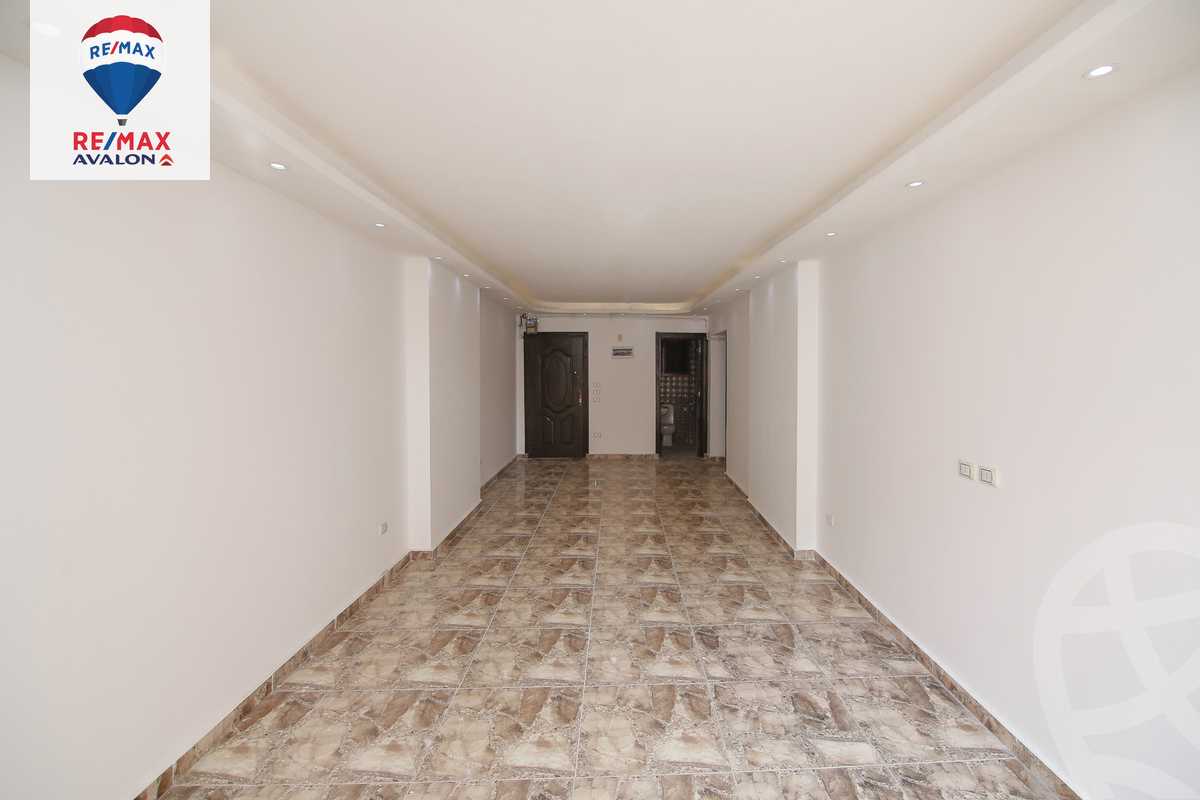 https://aqarmap.com.eg/en/listing/4376424-for-sale-alexandria-l-jmy-lbytsh-street-5-st