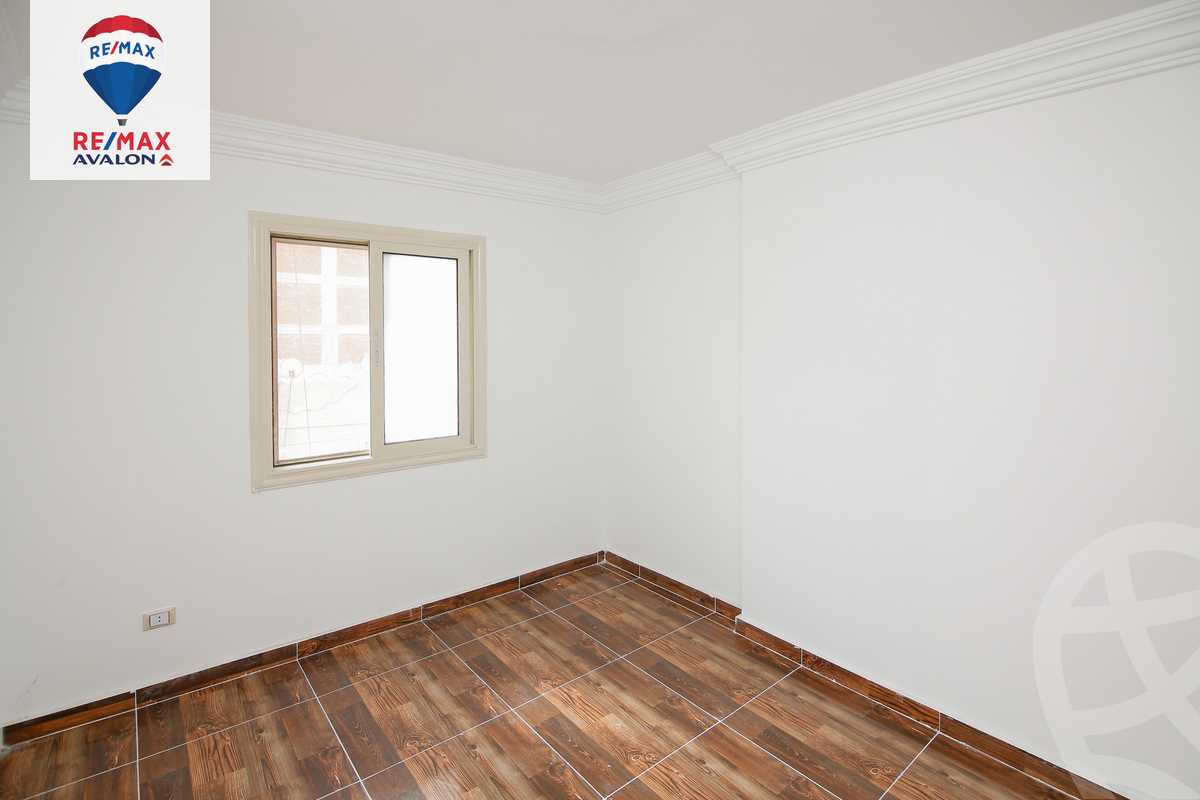 https://aqarmap.com.eg/en/listing/4376424-for-sale-alexandria-l-jmy-lbytsh-street-5-st