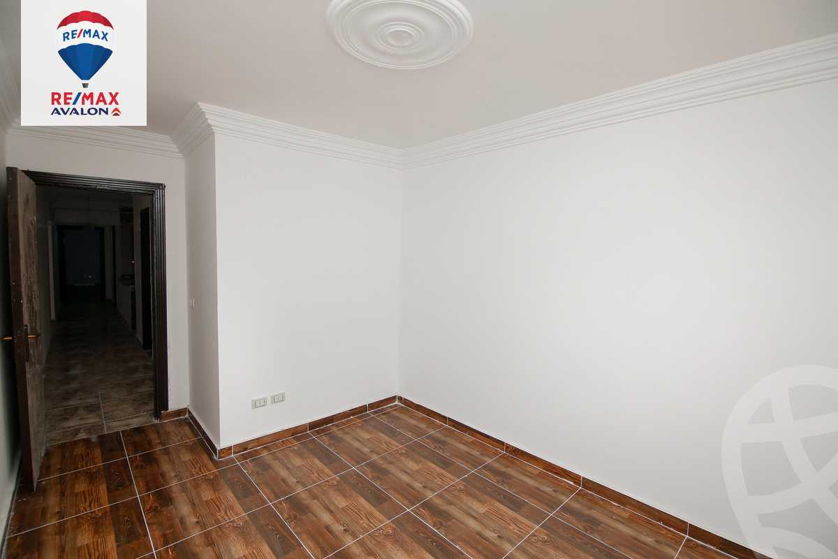 https://aqarmap.com.eg/en/listing/4376424-for-sale-alexandria-l-jmy-lbytsh-street-5-st