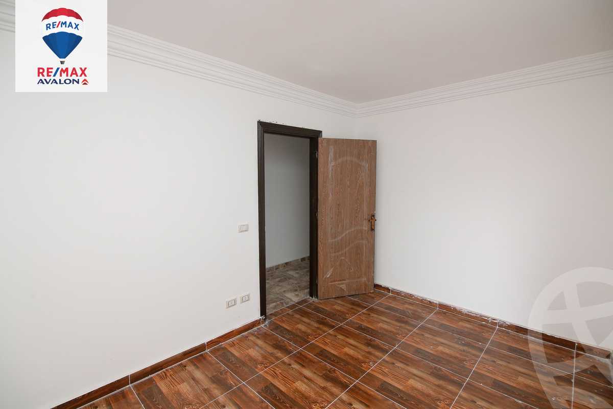 https://aqarmap.com.eg/en/listing/4376424-for-sale-alexandria-l-jmy-lbytsh-street-5-st