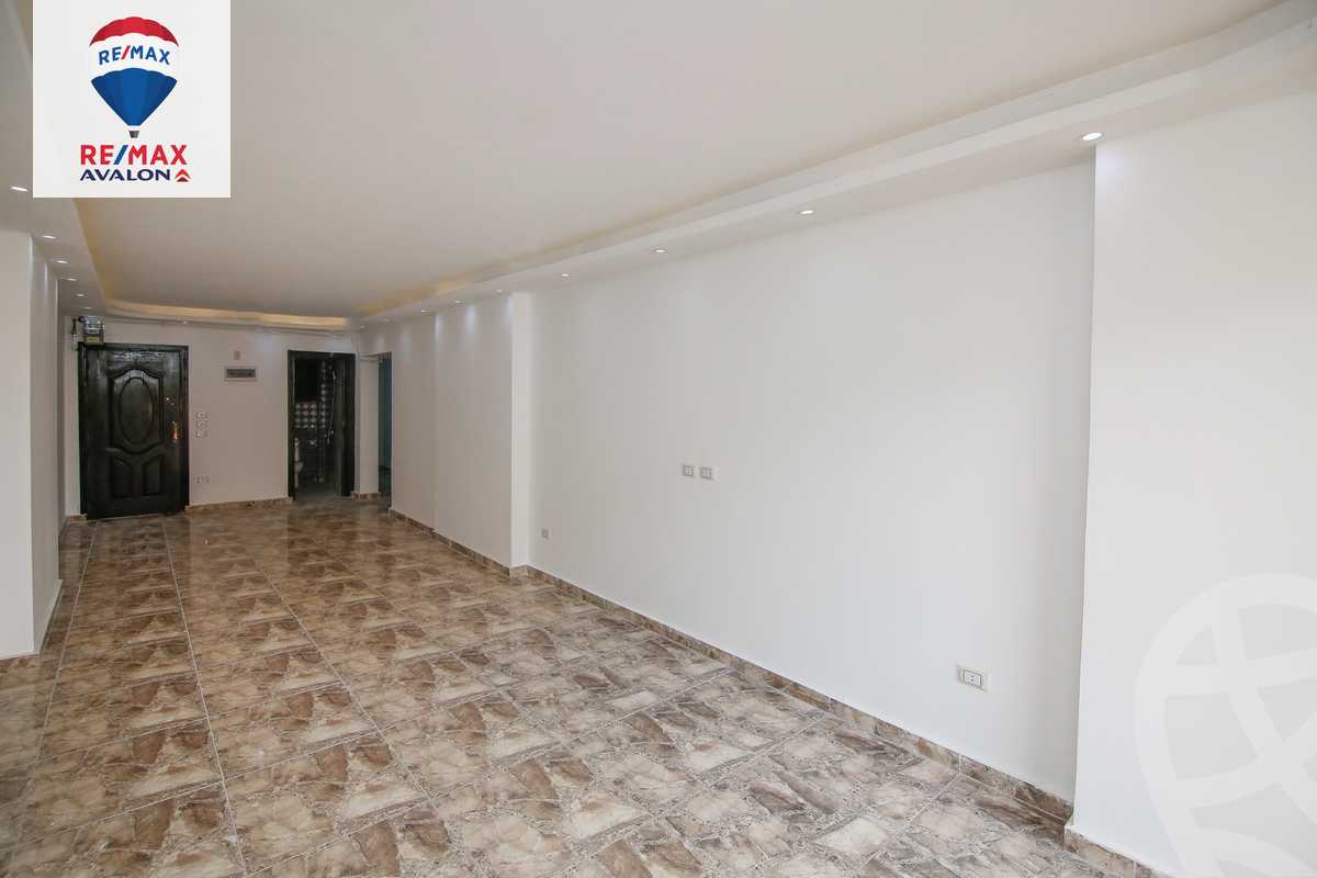 https://aqarmap.com.eg/en/listing/4376424-for-sale-alexandria-l-jmy-lbytsh-street-5-st