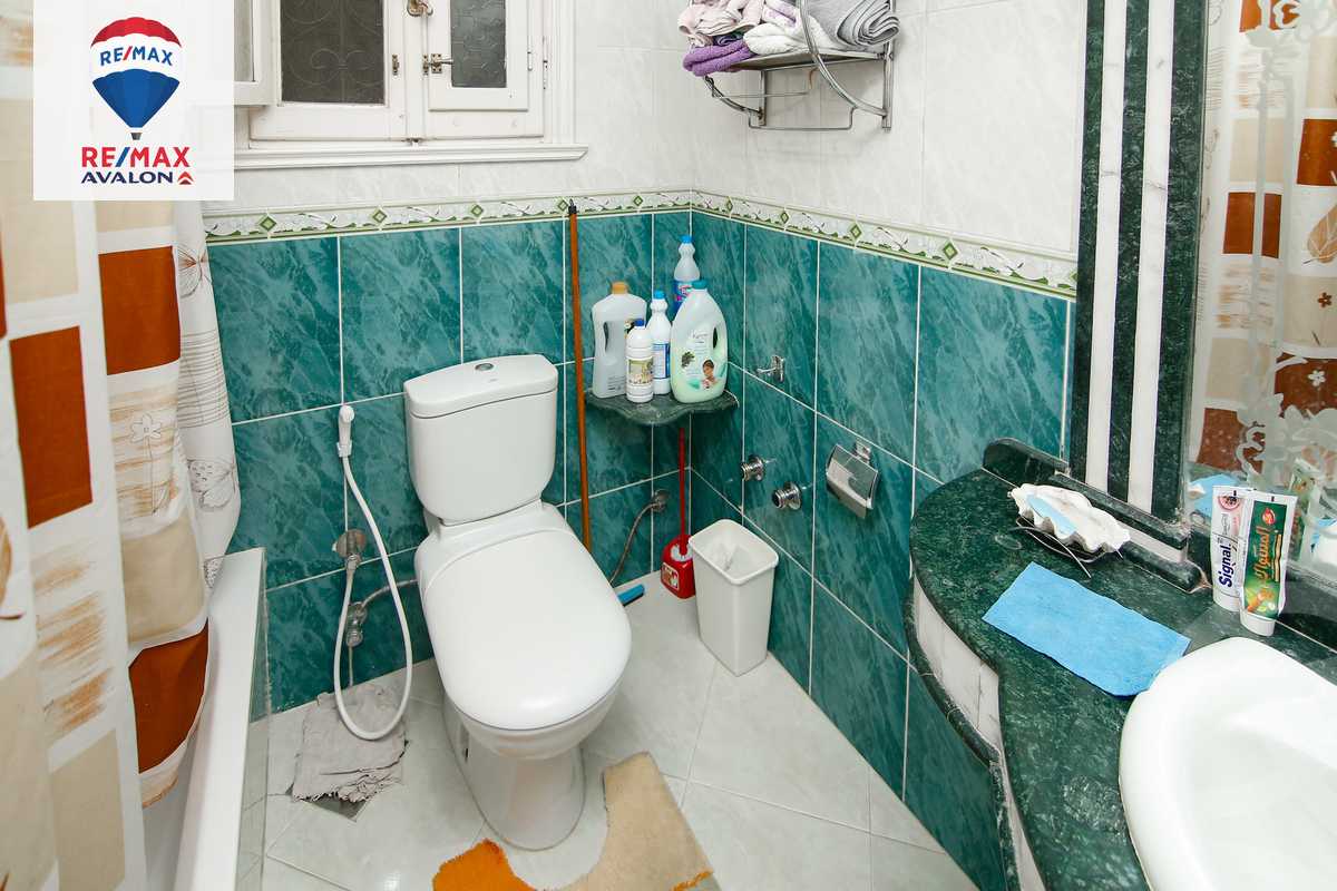 https://aqarmap.com.eg/en/listing/4376670-for-sale-alexandria-camp-cesar-port-said-street