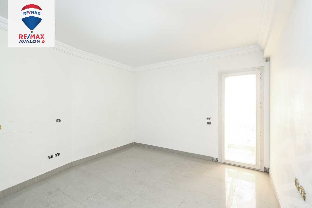 https://aqarmap.com.eg/ar/listing/4491181-for-rent-alexandria-smouha-victor-amanoiel-square
