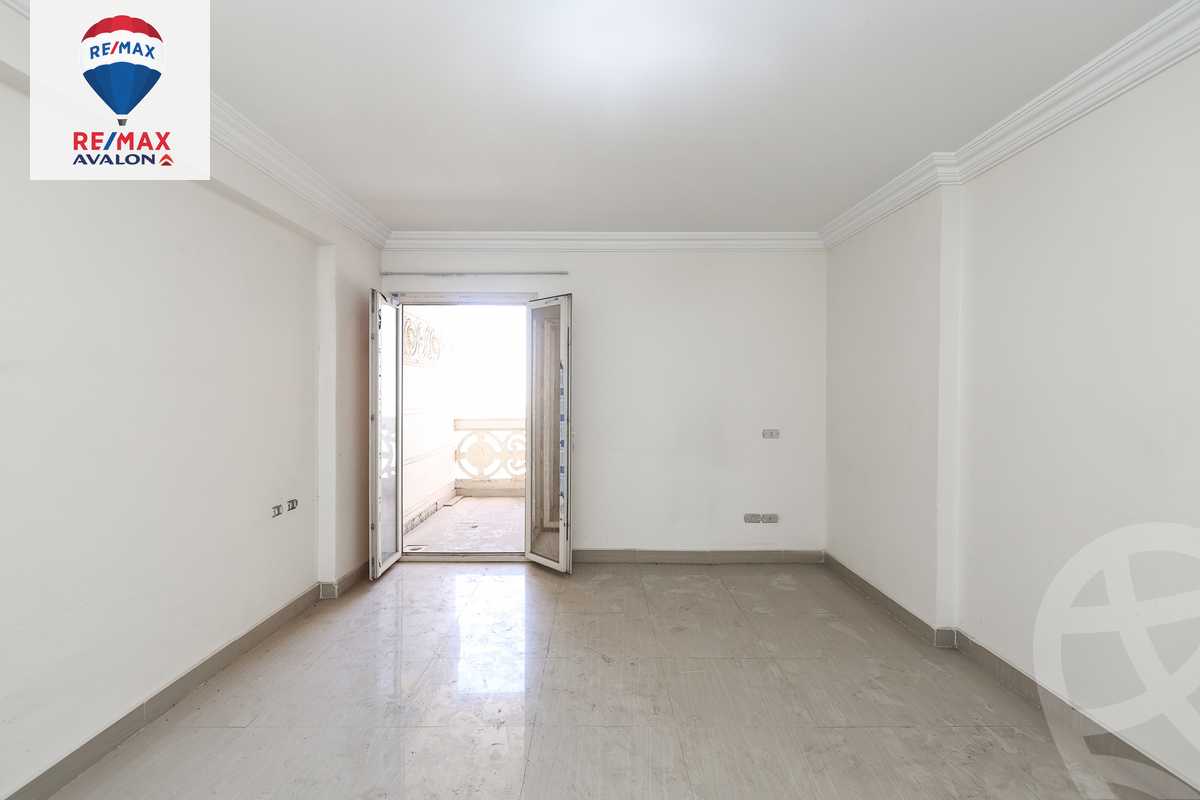 https://aqarmap.com.eg/ar/listing/4491181-for-rent-alexandria-smouha-victor-amanoiel-square