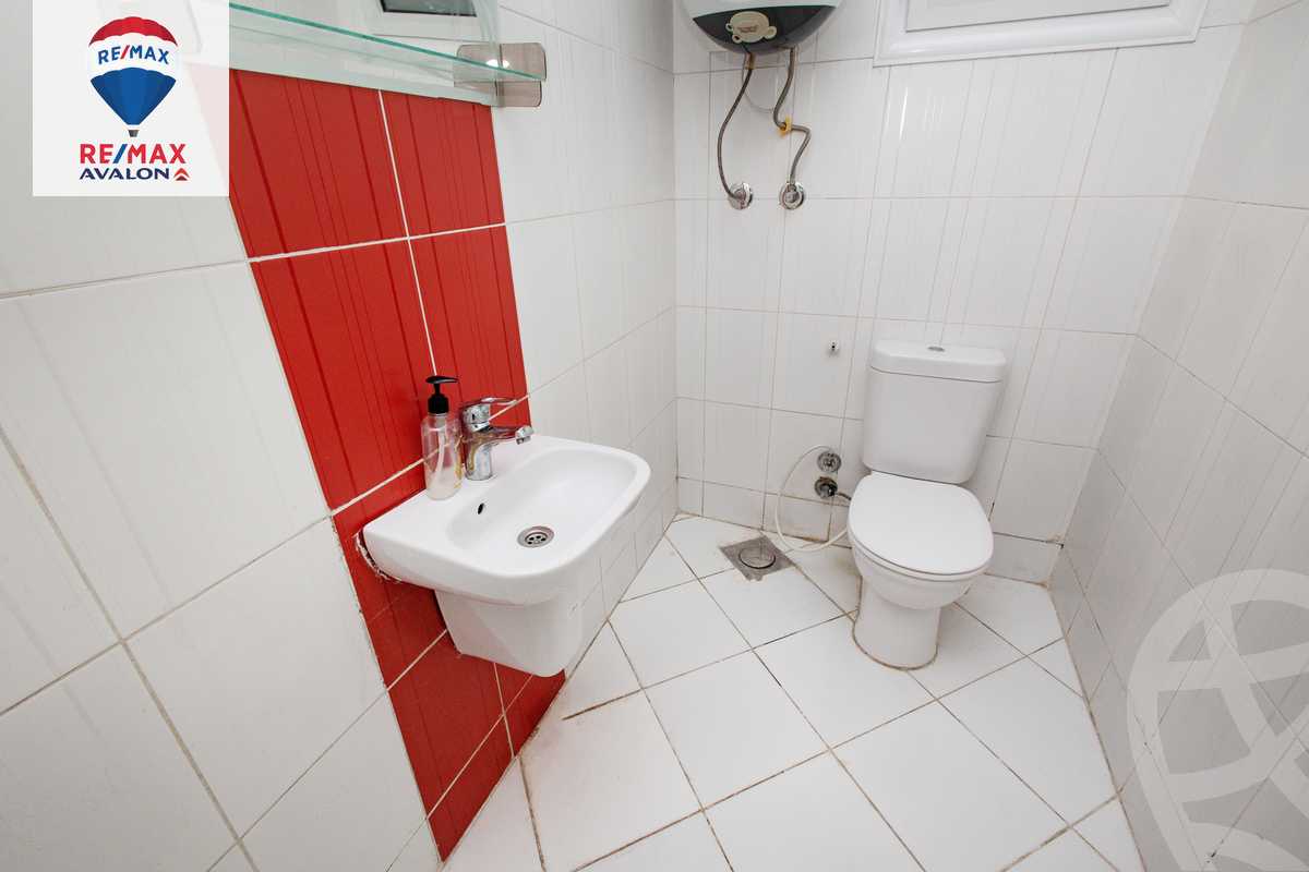https://aqarmap.com.eg/ar/listing/4605904-for-sale-alexandria-compounds-flwrns-myj-mwl-mrsyly-jrwb