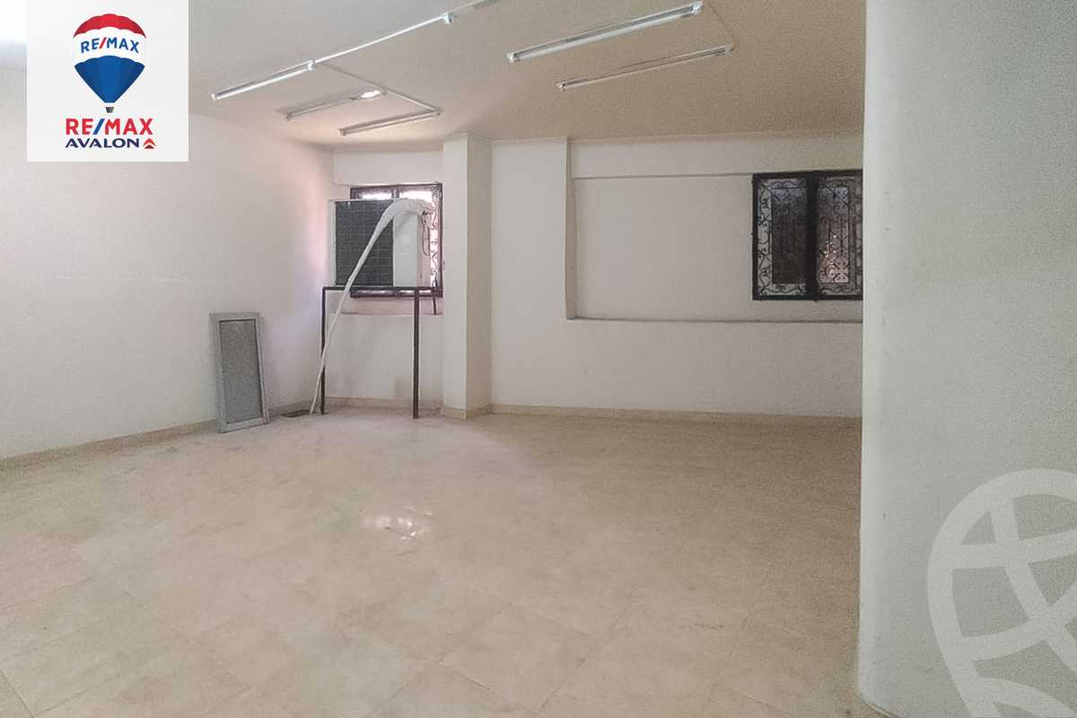 https://aqarmap.com.eg/ar/listing/4787989-for-rent-alexandria-mostafa-kamel-area