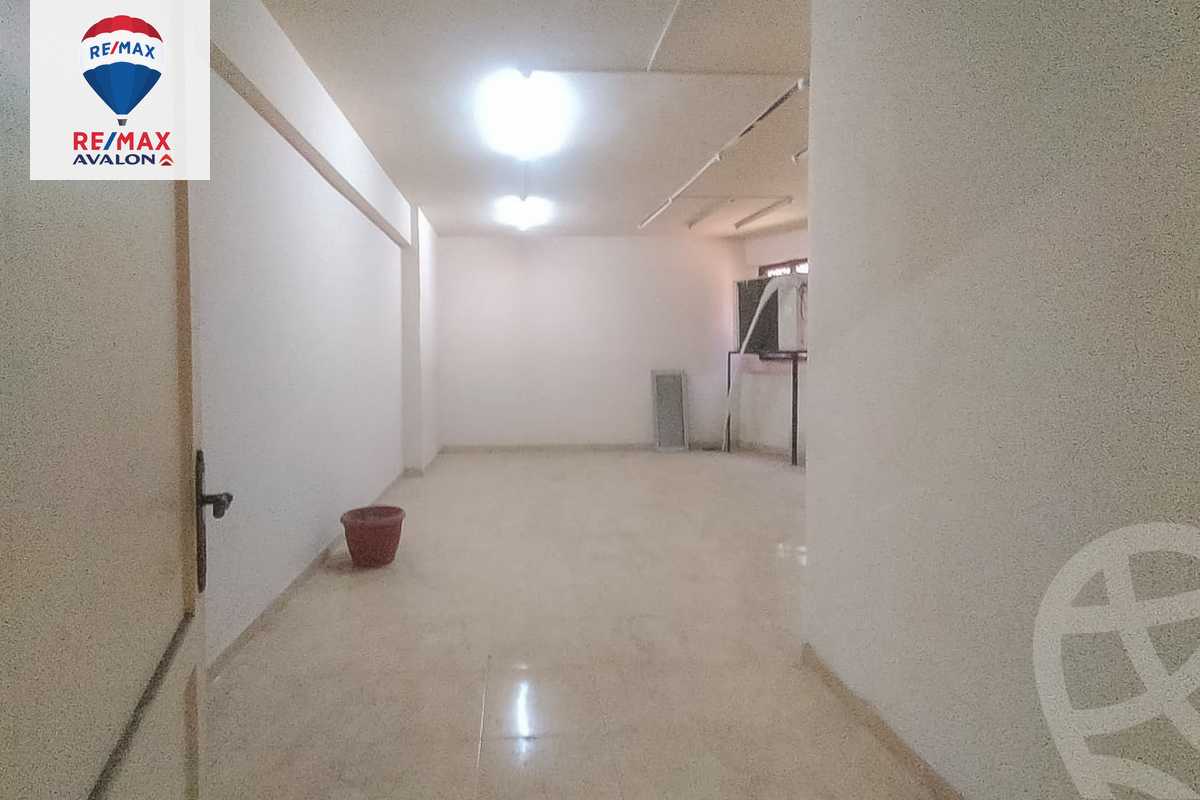 https://aqarmap.com.eg/ar/listing/4787989-for-rent-alexandria-mostafa-kamel-area