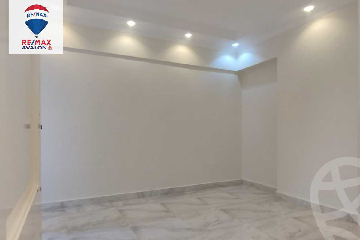 https://aqarmap.com.eg/en/listing/4858098-for-sale-alexandria-sporting-ahmed-allam-st