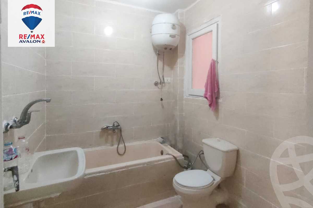 https://aqarmap.com.eg/en/listing/4897408-for-sale-alexandria-kafr-abdo-khalil-el-masry-st