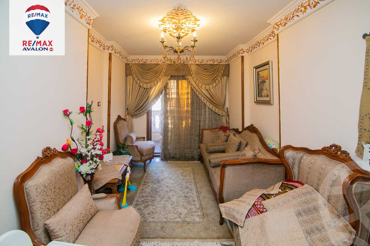 https://aqarmap.com.eg/en/listing/4955793-for-sale-alexandria-sporting-el-geish-road