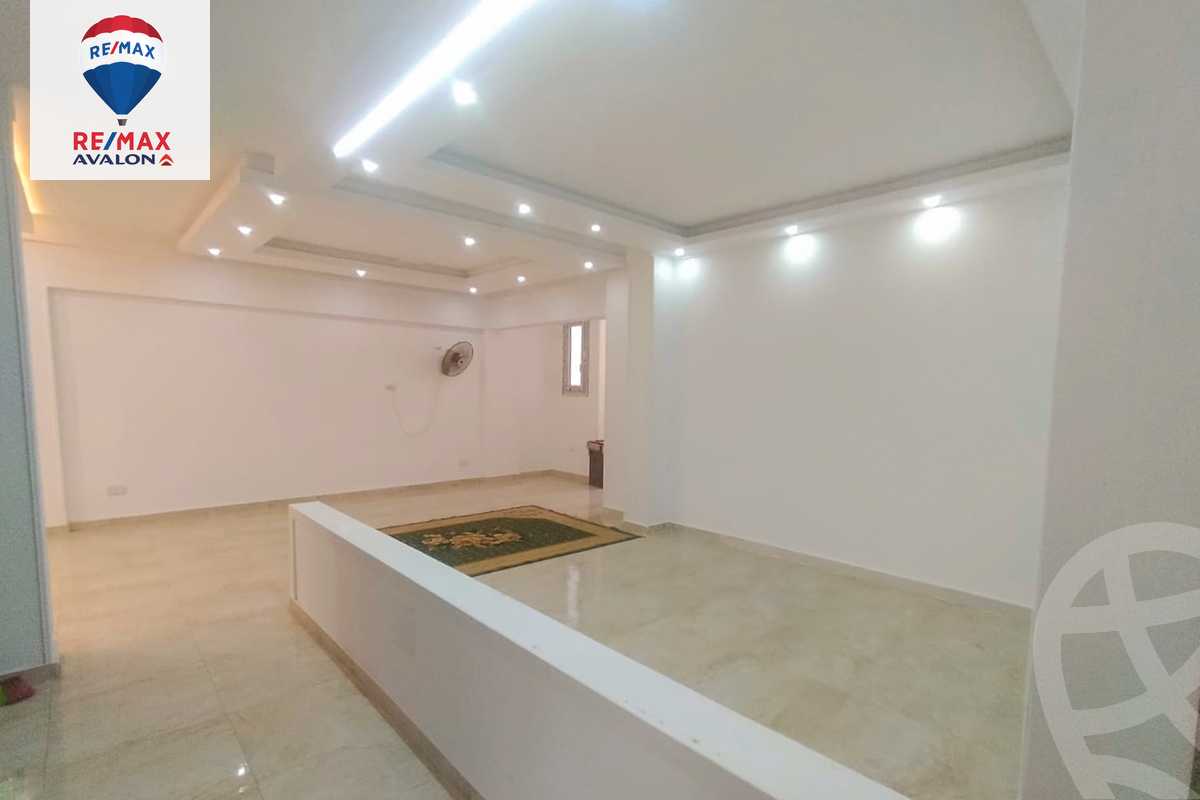 https://aqarmap.com.eg/ar/listing/5014630-for-sale-alexandria-bolekly-wnjdt