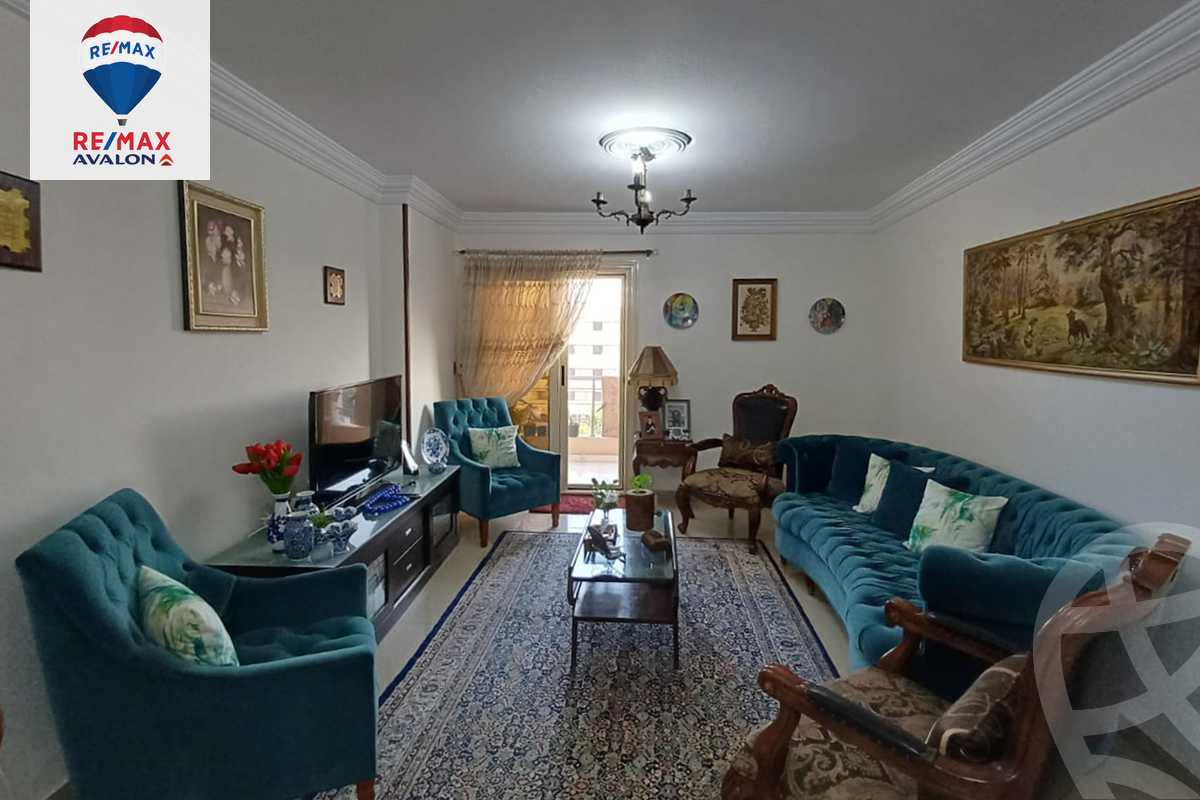 https://aqarmap.com.eg/en/listing/5073934-for-sale-alexandria-kafr-abdo-sant-square-st