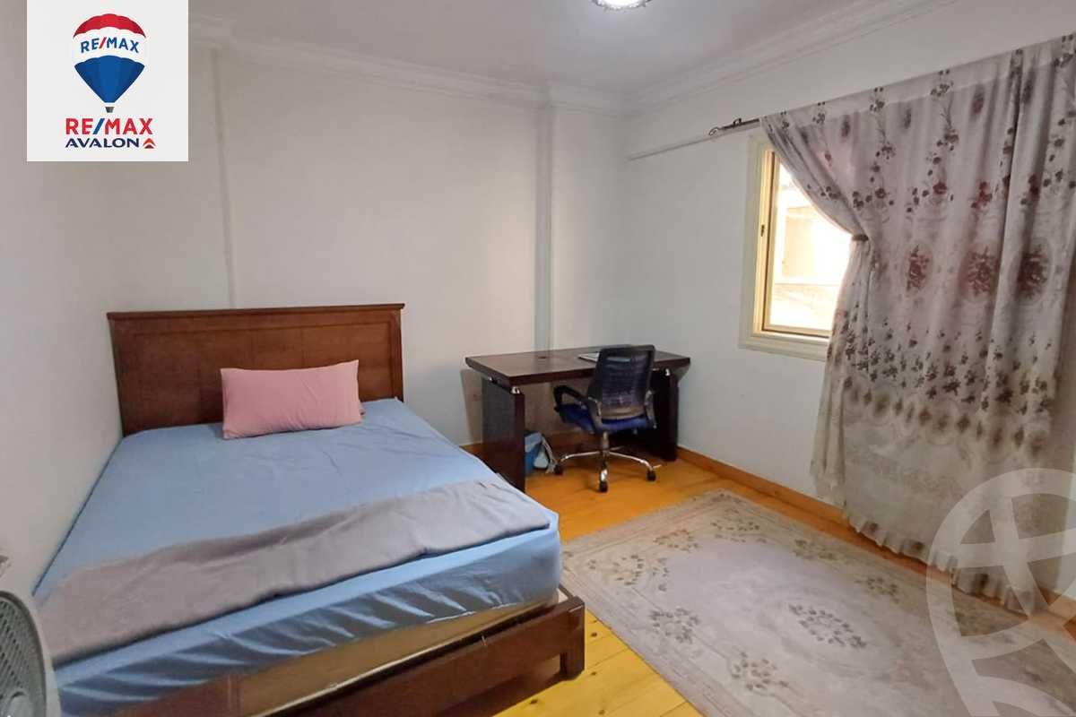 https://aqarmap.com.eg/en/listing/5073934-for-sale-alexandria-kafr-abdo-sant-square-st