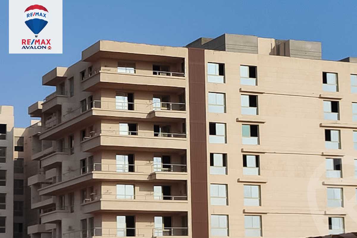 https://aqarmap.com.eg/en/listing/5077289-for-sale-cairo-el-sheikh-zayed-city-lshykh-zyd-ljdyd-de-joya-taj-misr-new-zayed