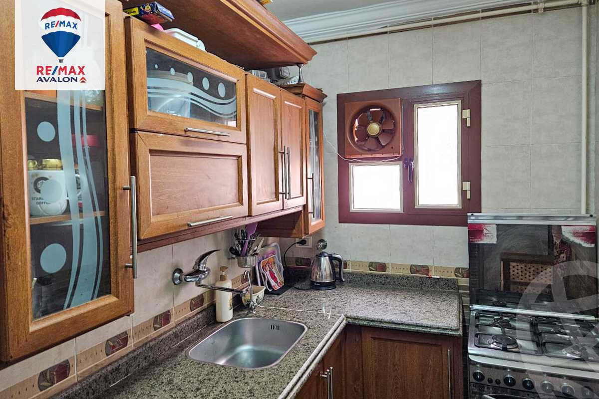 https://aqarmap.com.eg/ar/listing/5114375-for-rent-alexandria-moharram-bey-el-rasafa-st