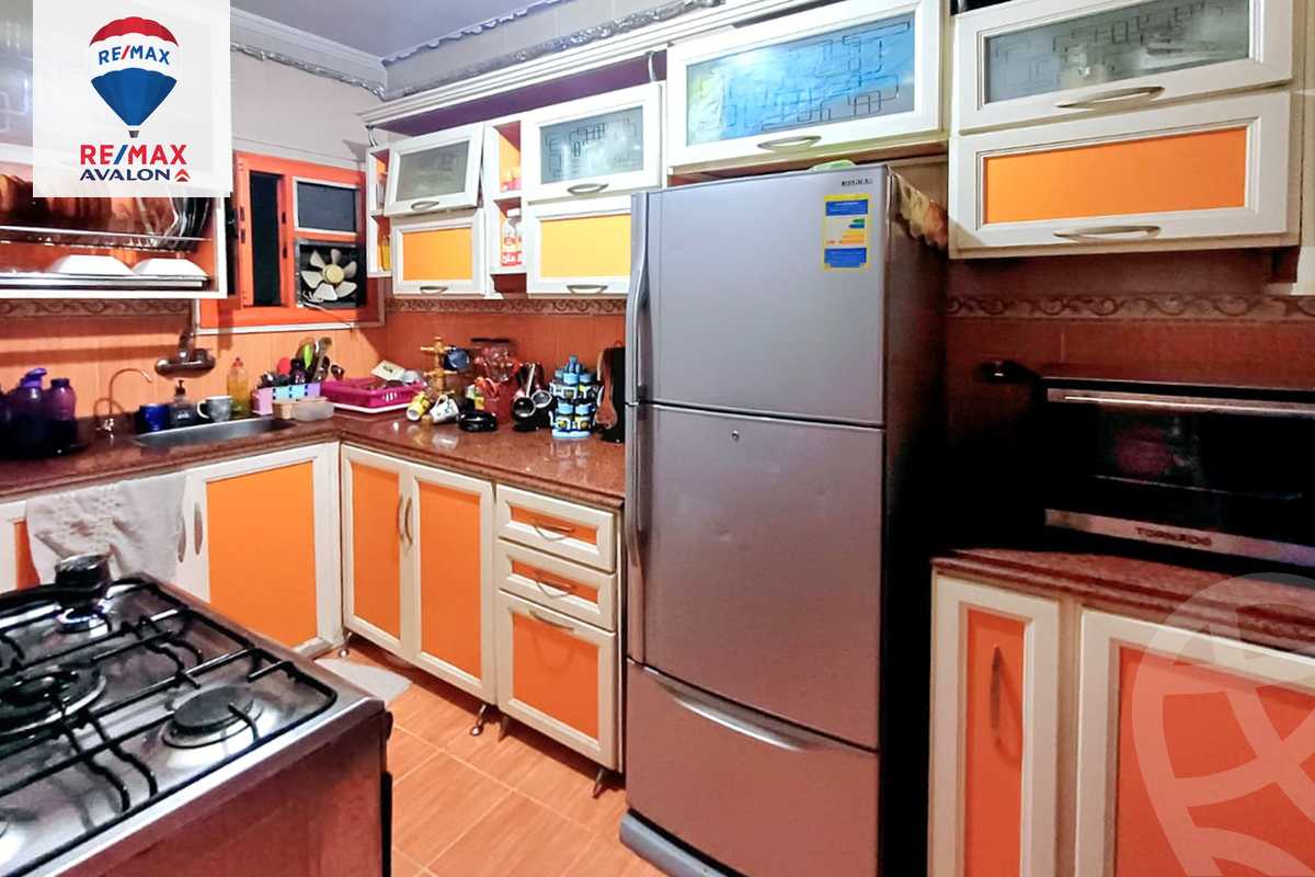 https://aqarmap.com.eg/ar/listing/5128853-for-sale-alexandria-lauran-shaarawy-st