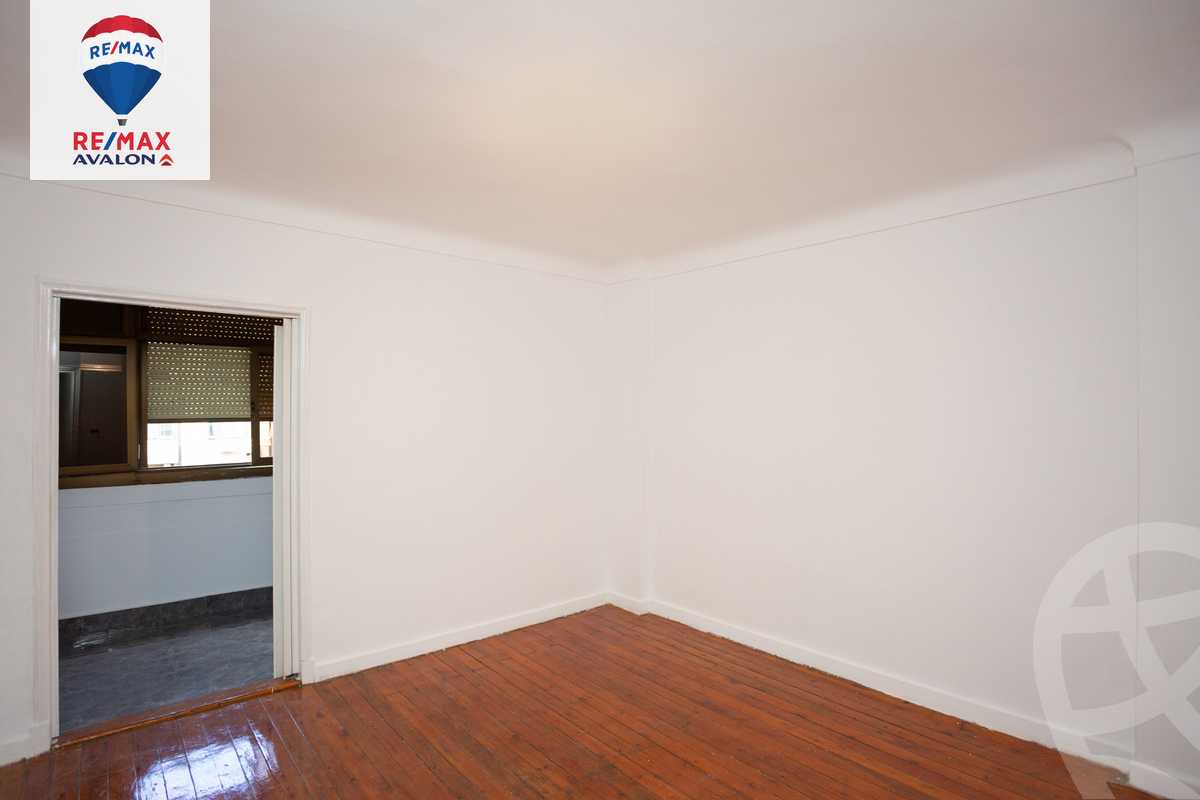 https://aqarmap.com.eg/ar/listing/5227399-for-sale-alexandria-bolekly-abou-quer-st