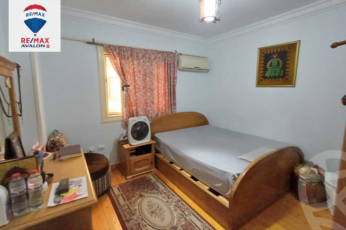 https://aqarmap.com.eg/en/listing/5240211-for-sale-alexandria-kafr-abdo-sant-square-st