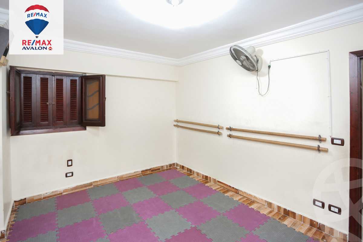 https://aqarmap.com.eg/ar/listing/5259077-for-sale-alexandria-miami-shr-jml-bd-lnsr