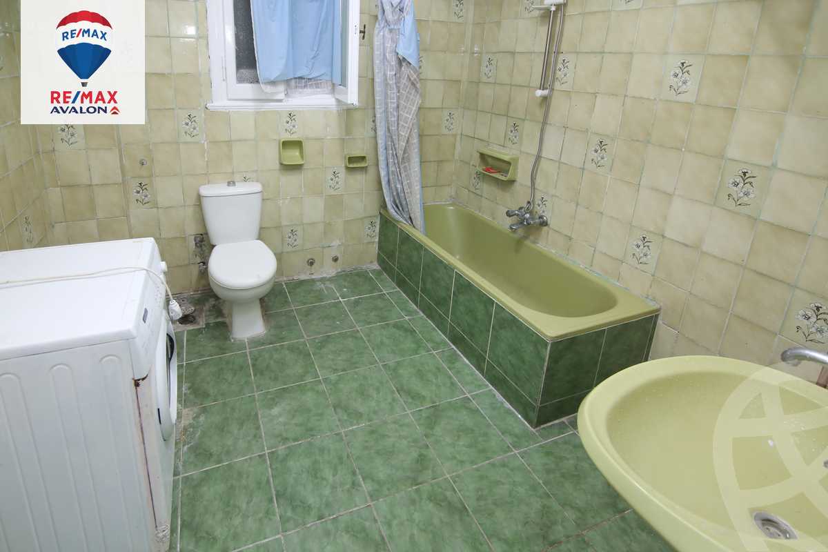 https://aqarmap.com.eg/ar/listing/5269574-for-sale-alexandria-kafr-abdo-kafr-abdou-st