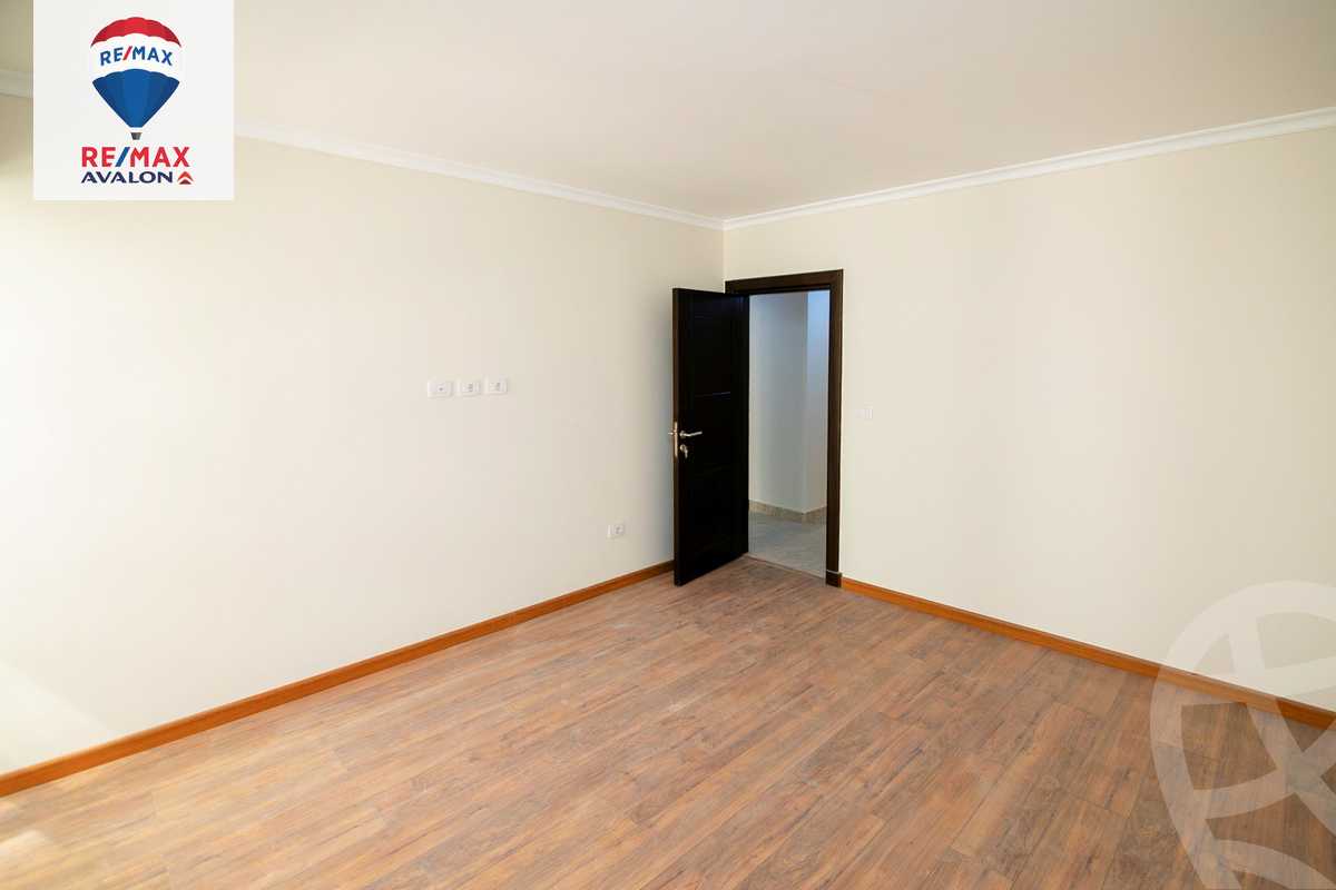 https://aqarmap.com.eg/ar/listing/5137733-for-sale-alexandria-smouha-compounds-in-smouha-grand-view-complex-alexandria-for-investment