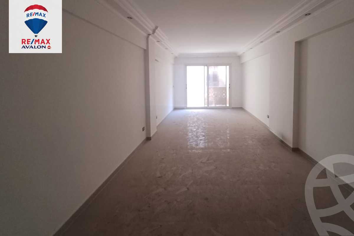 https://aqarmap.com.eg/en/listing/5314370-for-rent-alexandria-smouha-compounds-in-smouha-smouha-entrance-compound-hyt