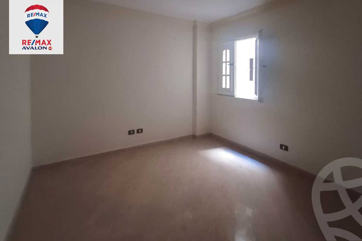 https://aqarmap.com.eg/en/listing/5314370-for-rent-alexandria-smouha-compounds-in-smouha-smouha-entrance-compound-hyt