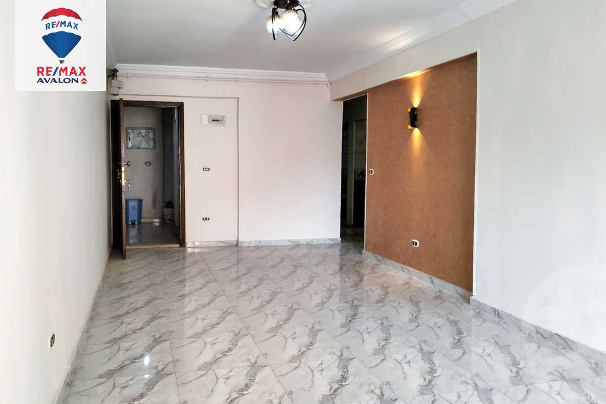 https://aqarmap.com.eg/ar/listing/5360442-for-sale-alexandria-el-mandara-alex-el-mandara-bahri-sidi-kamal-st