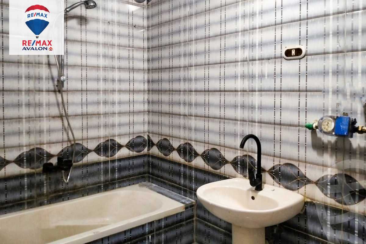 https://aqarmap.com.eg/ar/listing/5360442-for-sale-alexandria-el-mandara-alex-el-mandara-bahri-sidi-kamal-st