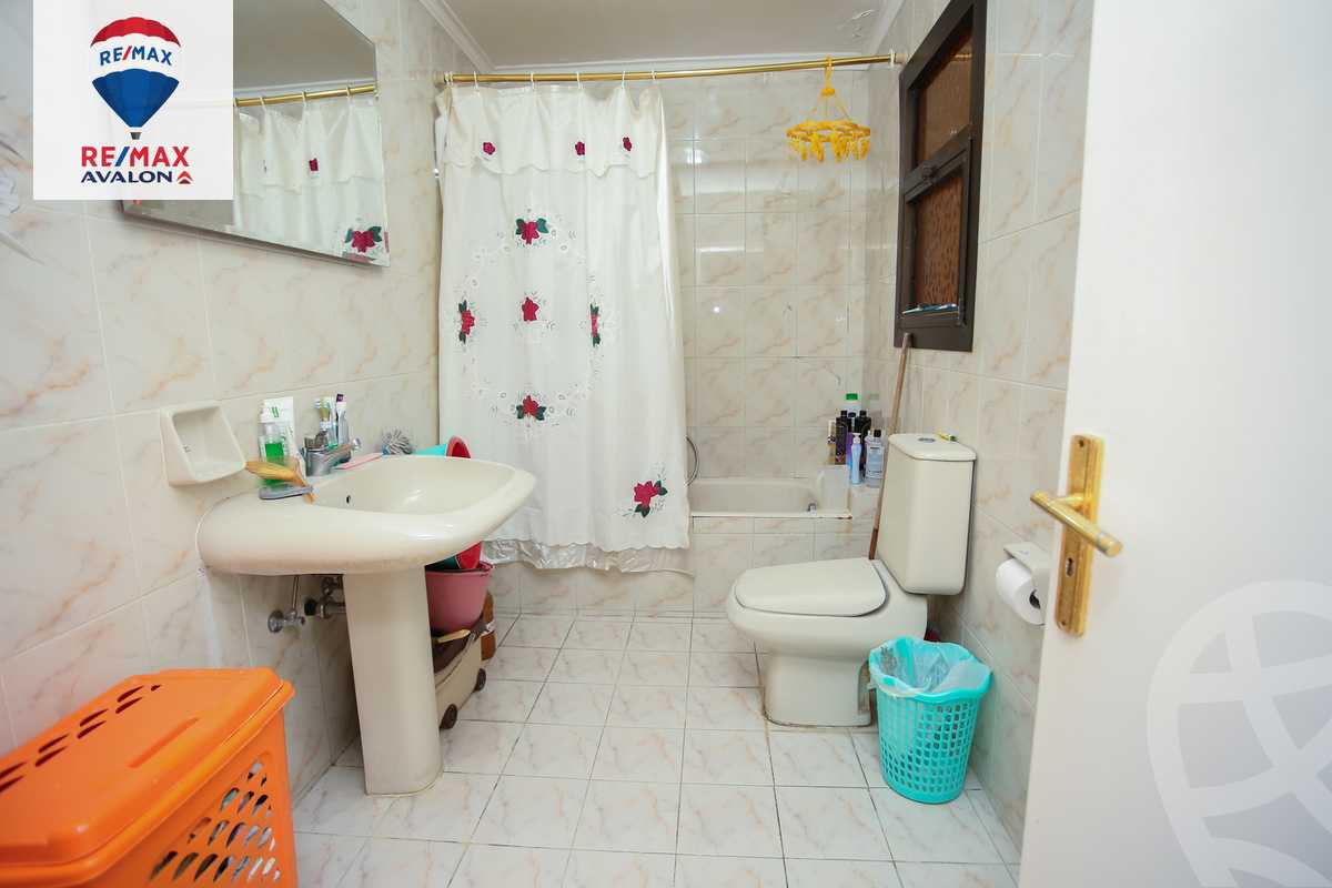 https://aqarmap.com.eg/en/listing/5465427-for-sale-alexandria-kafr-abdo-mohamed-safwat-st