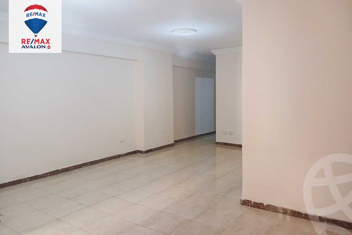 https://aqarmap.com.eg/ar/listing/5509020-for-sale-alexandria-cleopatra-tryq-ljysh