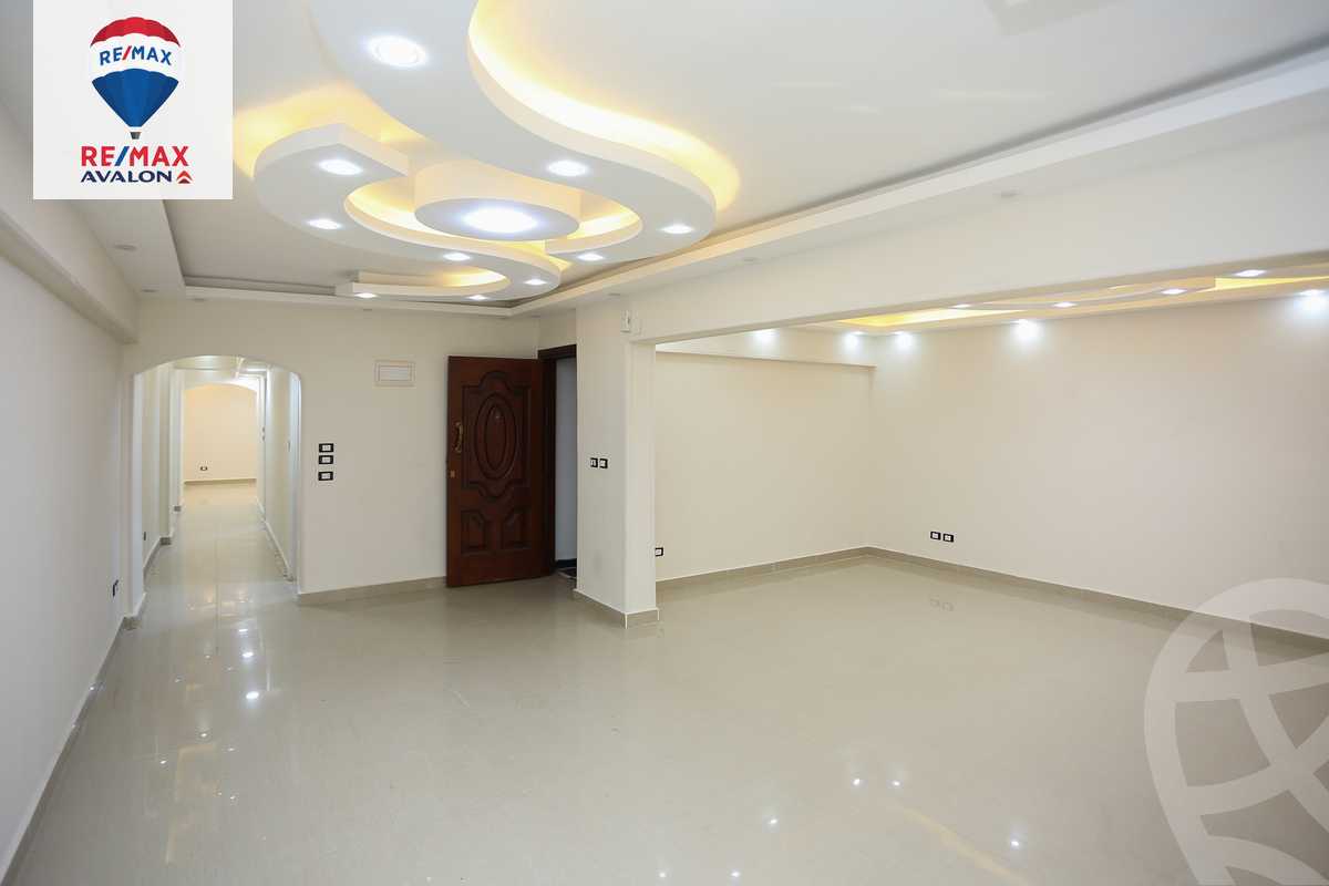 https://aqarmap.com.eg/en/listing/5521364-for-sale-alexandria-miami-mohammed-awad-gebreel-st