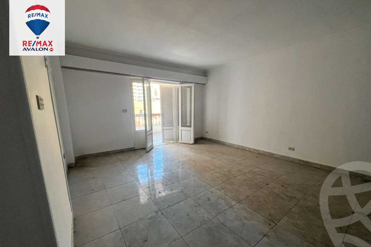 https://aqarmap.com.eg/ar/listing/5602981-for-sale-alexandria-roshdy-al-moaaskar-al-romani-st